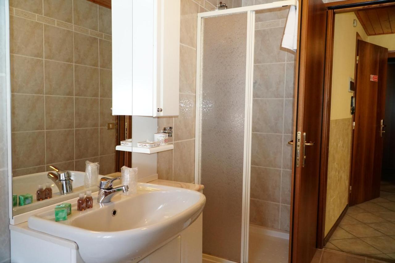 Hotel Iscla Edolo Εξωτερικό φωτογραφία